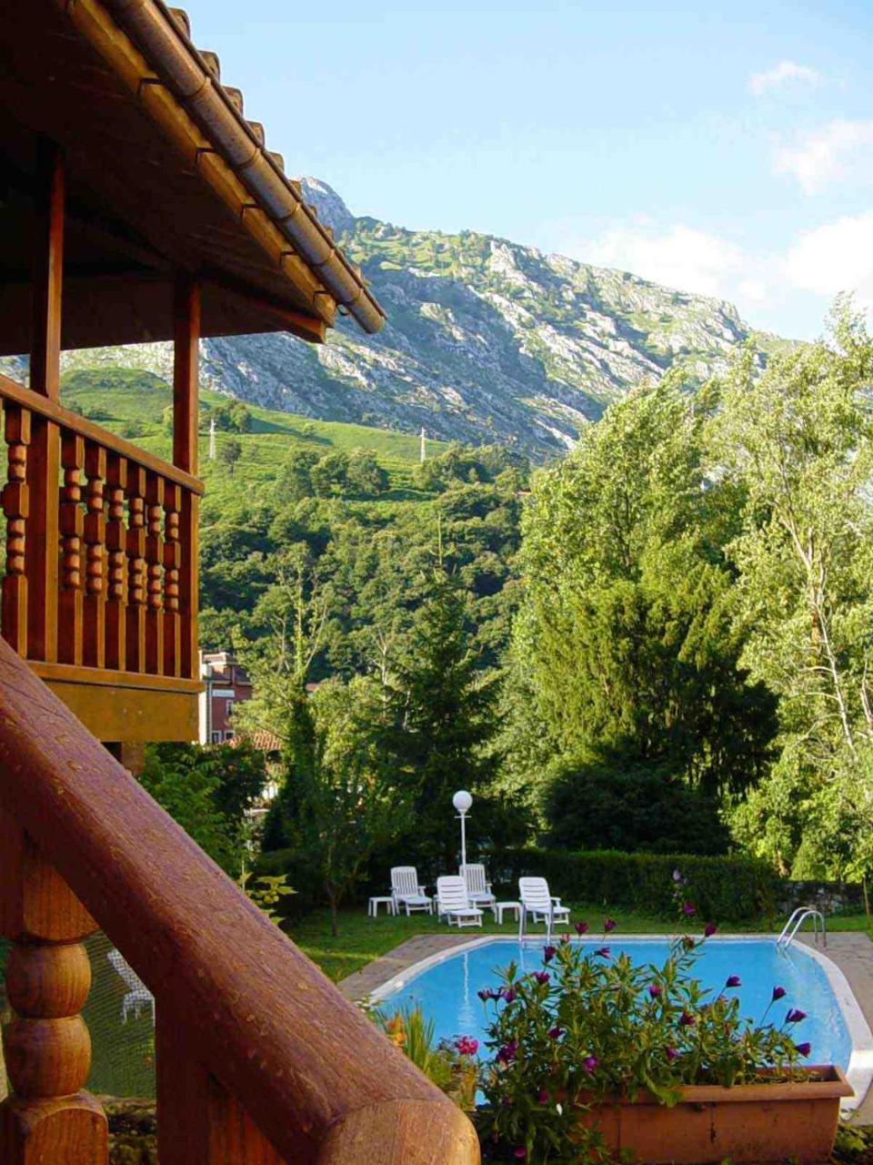 Hotel Picos De Europa Arenas De Cabrales Exteriér fotografie